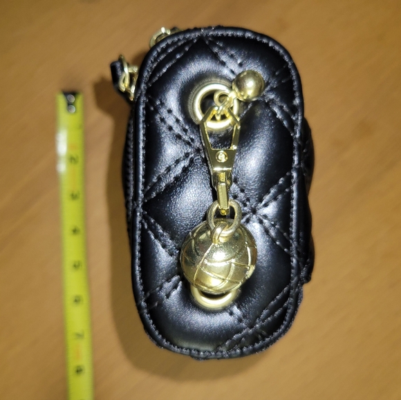 Adorable Black Quilted 3 way Clutch Bag - Phone case - crossbody - Picture 6 of 10